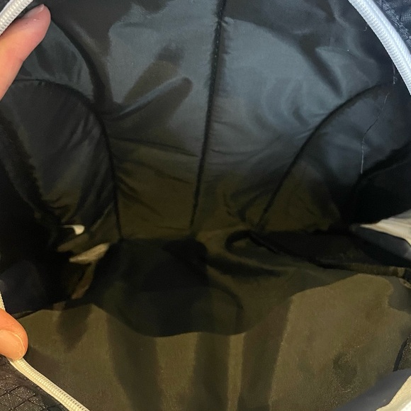 New EF Mini Travel Backpack - Picture 3 of 6